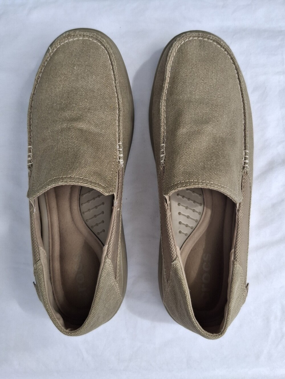 Crocs Men's Santa Cruz Slip-On Kakhi Canvas Loafers Size 11 - Picture 6 of 10